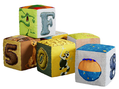 现代卡通图案的抱枕靠垫