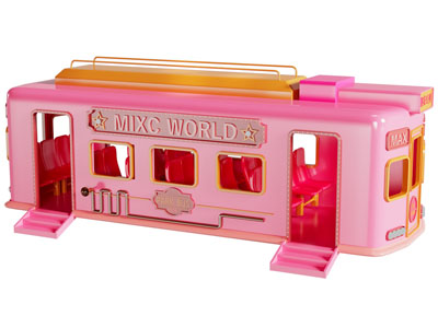 现代网红樱花列车 美陈 网红火车打卡点