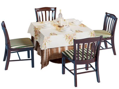 现代方形铺桌布的餐桌椅组合