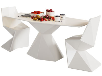后现代几何造的餐桌椅组合