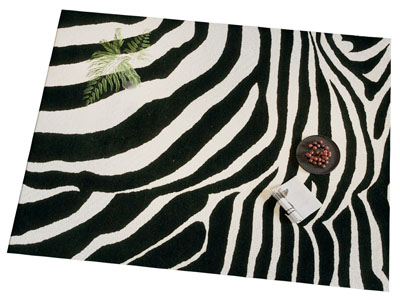 现代斑马条纹的长方形地毯