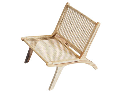 侘寂风编织休闲椅子