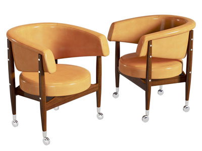 现代带滑轮的休闲椅子